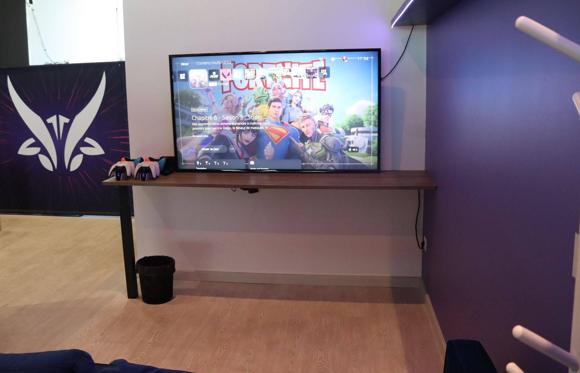 consoles-ps5-switch-gaming.JPG